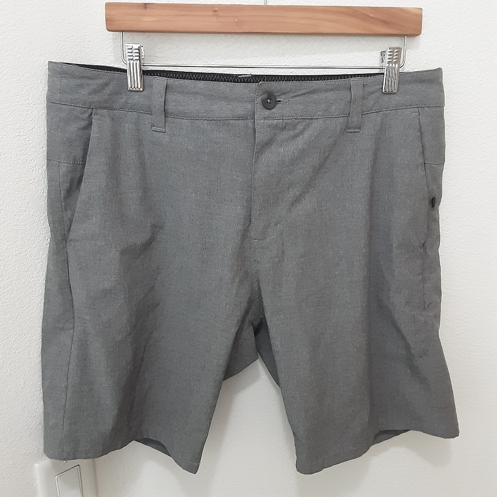 Vuori aim short